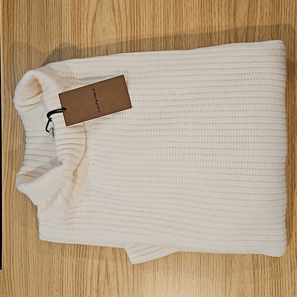 *NWT Oversized Cashmere Turtleneck Sweater (Ivory/Cream) - Gentle Herd - Picture 9 of 10
